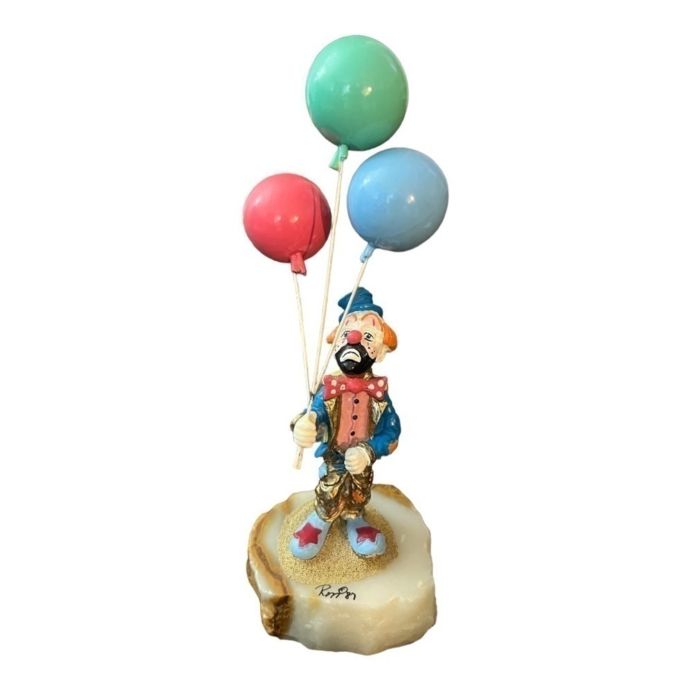 Ron Lee Clown Holding Balloons - Picture 2 of 8